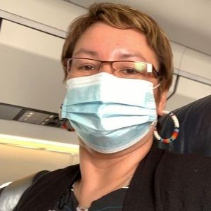 Meet your Posher, Loriena